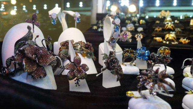 Gems Born Since 1976