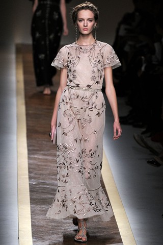 Valentino Spring 2012 Ready-to-Wear - Women's Wear - Fashion Week - Fashion Show - Valentino