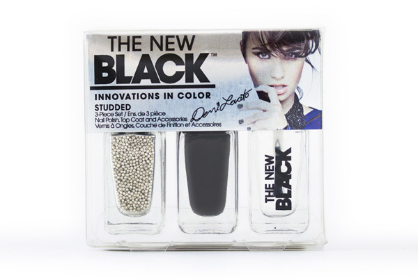 Set sơn móng Demi Lovato The New Black ra mắt sớm hơn dự định - Sơn móng - Demi Lovato - The New Black - Móng - Phong Cách Sao