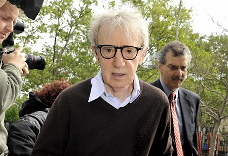 Woody Allen settles billboard lawsuit with American Apparel for $5 million