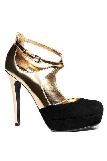 Classic Looks with Holiday Accessories - Women's Wear - Accessory
