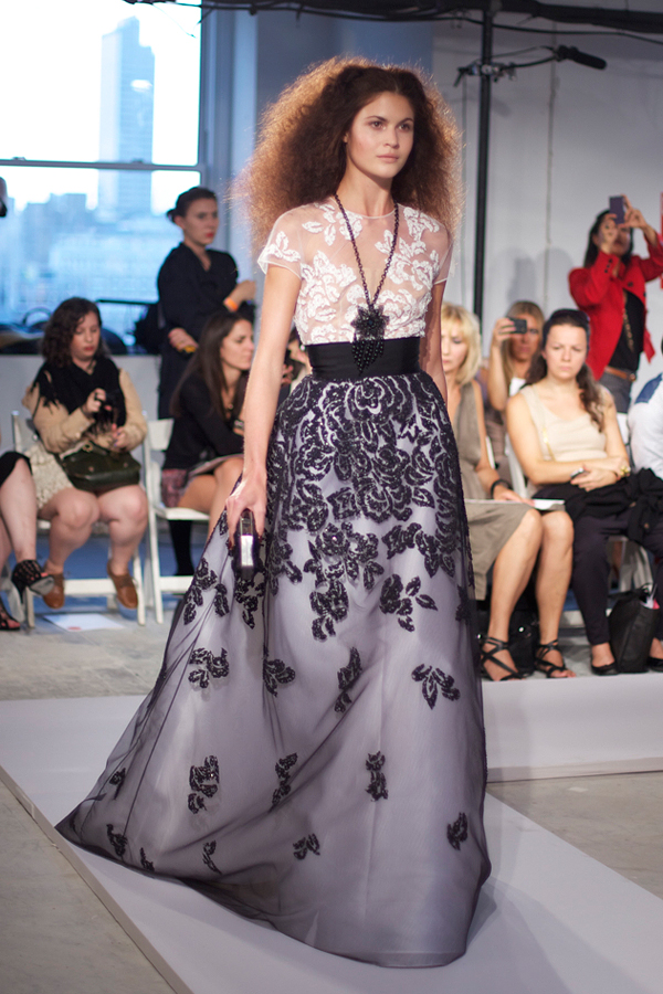 More charming with Oscar de la Renta - Fashion Show