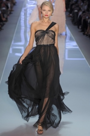 Romantic & Vintage in Christian Dior Spring 2012 - Women's Wear - Fashion Show - Christian Dior