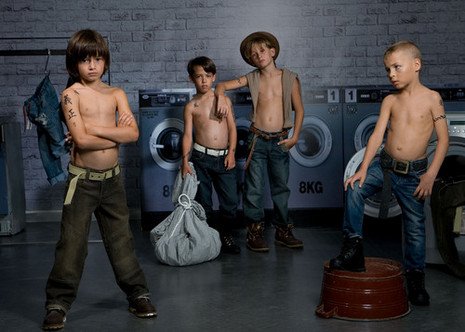 הגברים של מחר: ילדים שמתלבשים כמו גברים