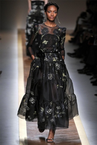 Princesses from Valentino Spring 2012 RTW - Fashion Show - Valentino