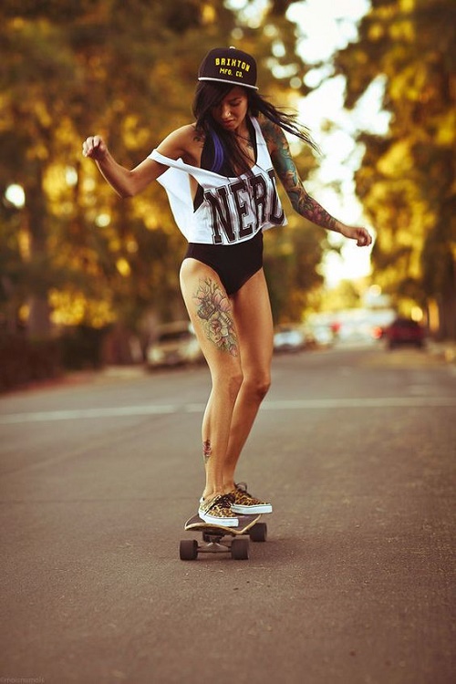 Skater girl - แฟชั่น - แฟชั่นคุณผู้หญิง - แฟชั่นวัยรุ่น - แฟชั่นเสื้อผ้า - อินเทรนด์ - ไอเดีย - เทรนด์ใหม่ - การแต่งตัว - เทรนด์แฟชั่น