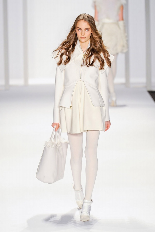 White for Elegant Winter - Fashion - Women's Wear - Winter 2012 - Tips - Trends