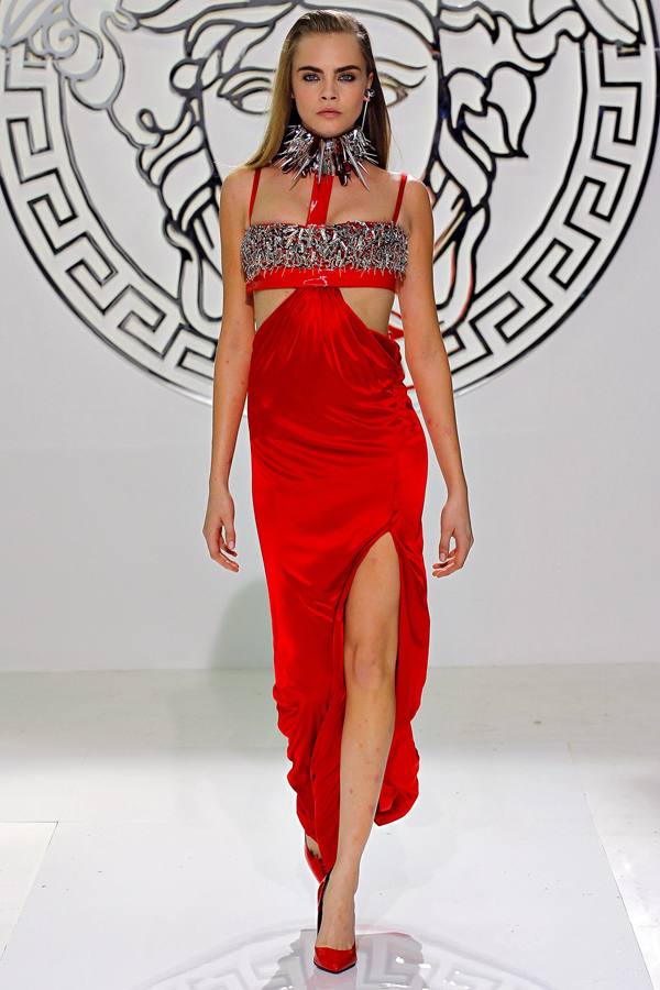 Sexy Versace Fall 2013 Collection at Milan Fashion Week - Versace - Fashion - Collection - Designer - Fall 2013 - Fashion Show