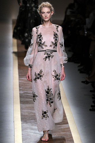 Valentino Spring 2012 Ready-to-Wear - Women's Wear - Fashion Week - Fashion Show - Valentino
