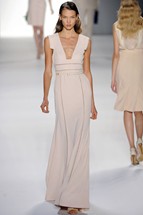 Thướt tha dáng ngọc cùng Elie Saab - Elie Saab - Thời trang nữ - Bo suu tap