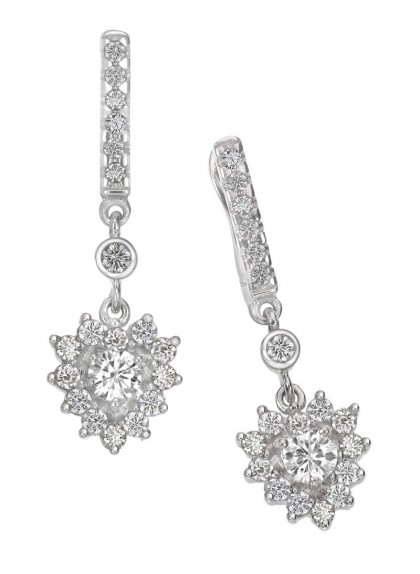 หรูหรา!! เครื่องประดับเพชรแทนใจ จากไดมอนด์ ทูเดย์ - เครื่องประดับ - Jewelry - แหวนเพชร - สร้อยเพชร - ต่างหูเพชร - จี้เพชร - จิวเวอร์รี่ - ไดมอนด์ ทูเดย์