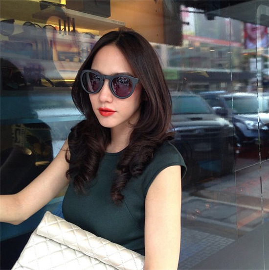 ไอเทมฮิตหน้าร้อน!! "แว่นกันแดด" สวย เริ่ด แบบซุปตาร์!! - Celeb Style - แฟชั่นดารา - แว่นตา - แว่นกันแดด - แว่นตากันแดด - แว่นสไตล์ดารา