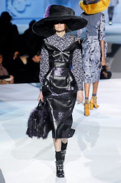 Mad Hatter: Marc Jacobs Fall 2012 - Marc Jacobs Fall 201 - stylebistro - หมวก