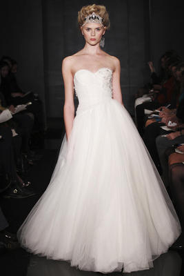 Fashion for the prettiest bride - Reem Acra