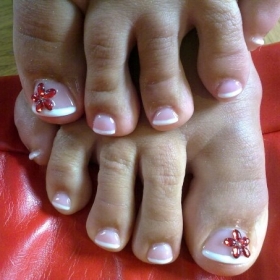 Letnji frenč pedikir - manikir - nokti - nail art - frenc manikir
