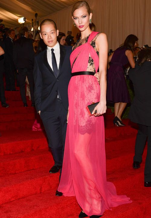 เดรสชมพูสุดเจิดกับเหล่าเซเลบดังในงาน Met Gala 2012 - แฟชั่นคุณผู้หญิง - Celeb Style - Met Gala 2012