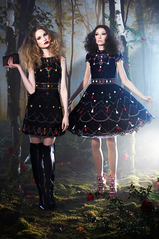 BST lấy cảm hứng từ những câu truyện cổ tích của Alice & Olivia - Alice & Olivia - Thu / Đông 2014 - Thời trang - Thời trang nữ - Bộ sưu tập - Nhà thiết kế