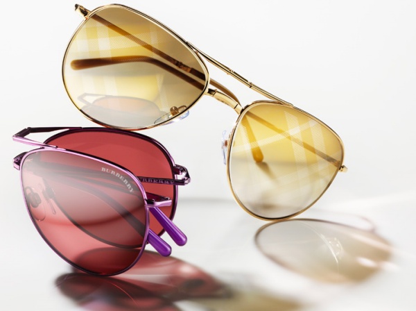 Chạm gần hơn BST Eyewear Spark cực thời trang của Burberry - Burberry - Mắt kính - Bộ sưu tập
