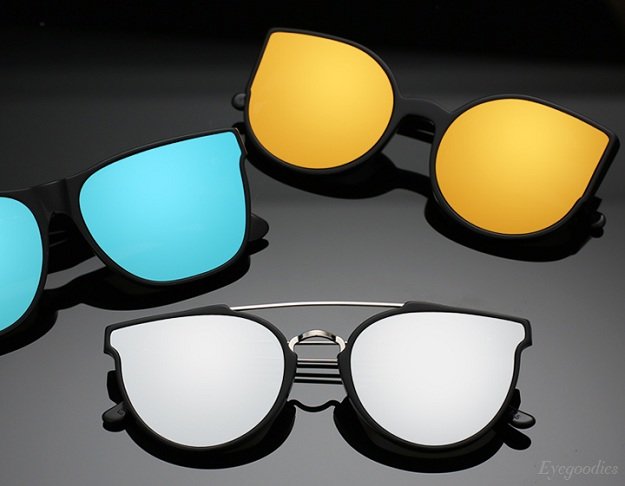 แว่นตาทรงล้ำ Super Forma Sunglasses