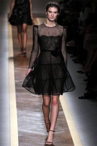 Princesses from Valentino Spring 2012 RTW - Fashion Show - Valentino