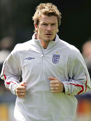 David Beckham tervezi a Spice Girls ruháit