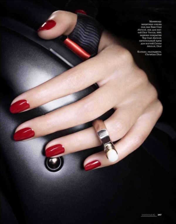 Cập nhật phong cách làm đẹp trên tạp chí Elle Nga tháng 11/2013 [PHOTOS] - Marguerite - Claudia Anticevic - Người mẫu - Thư viện ảnh - Hình ảnh - Elle Nga