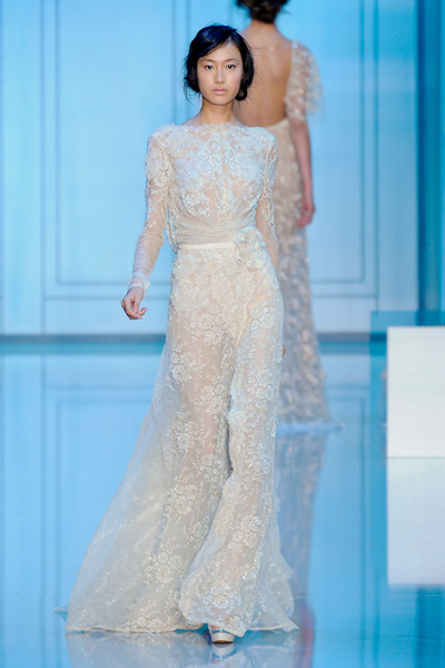 20 ชุดแต่งงานสวยที่คุณต้องชม!! - Elie Saab Couture - J. Mendel - Giambattista Valli C - Reem Acra - Marchesa - Alexander McQueen - Valentino Couture - Oscar de la Renta - แฟชั่นแต่งงาน - stylebistro