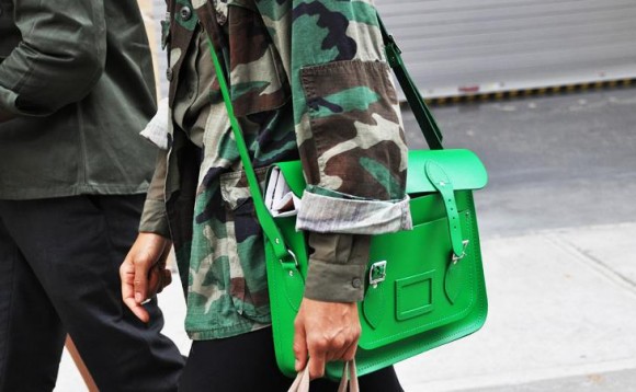 กระเป๋าหนังยี้ห้อเคมบริดจ์ เซชเชิล (Cambridge Satchel)